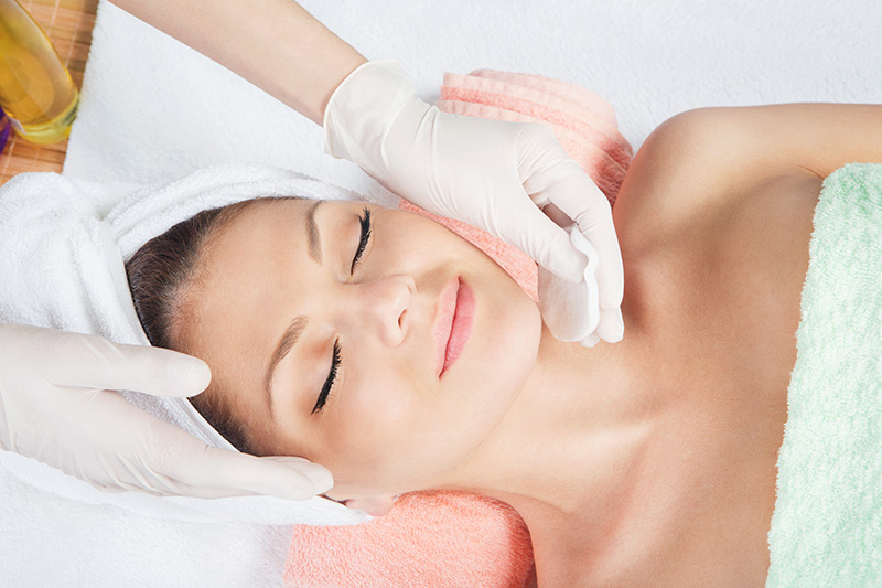 Woman-Salicylic-Treatment-2 Woman after Salicylic Treatment